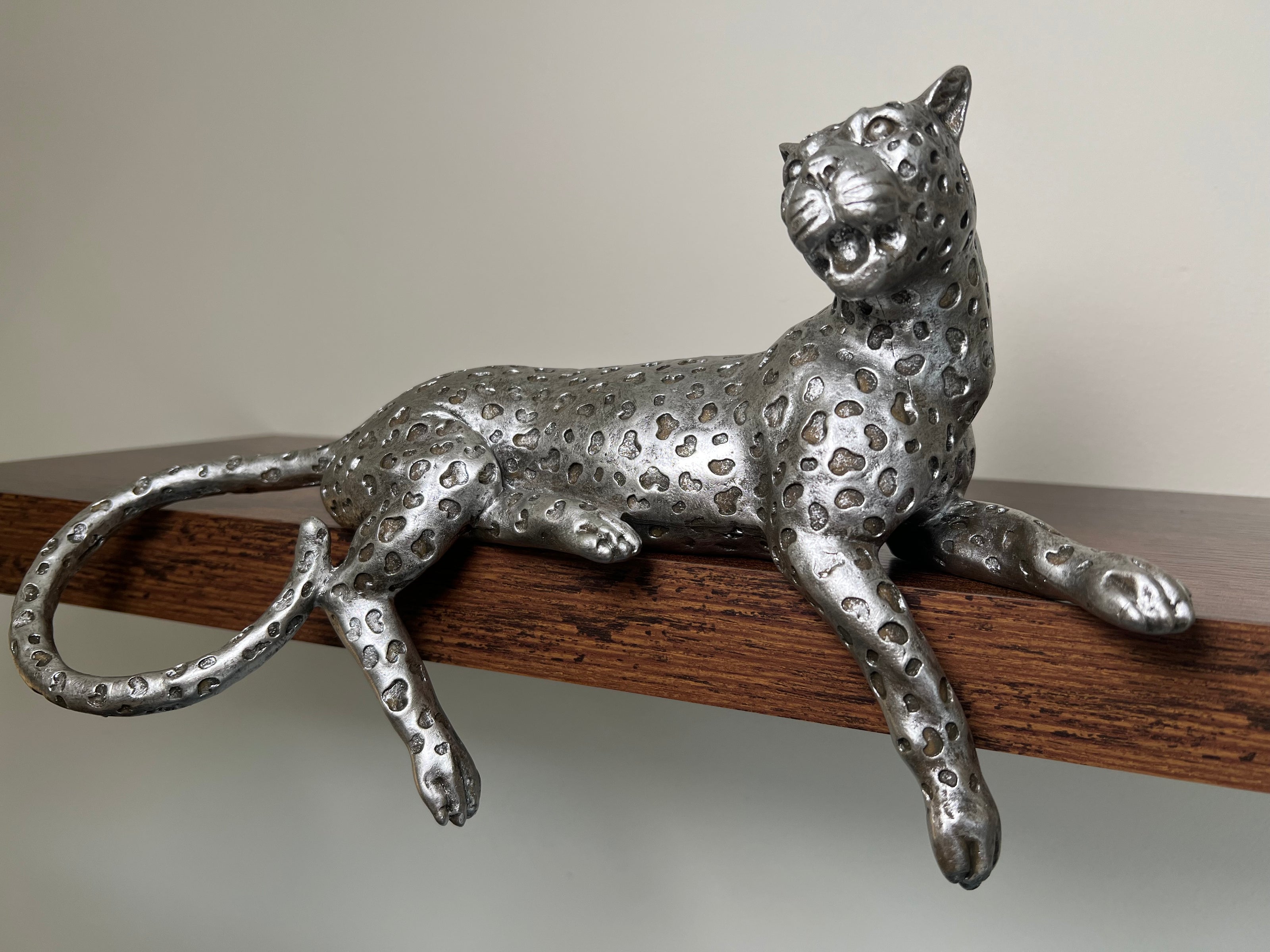 Silver Majesty Leopard