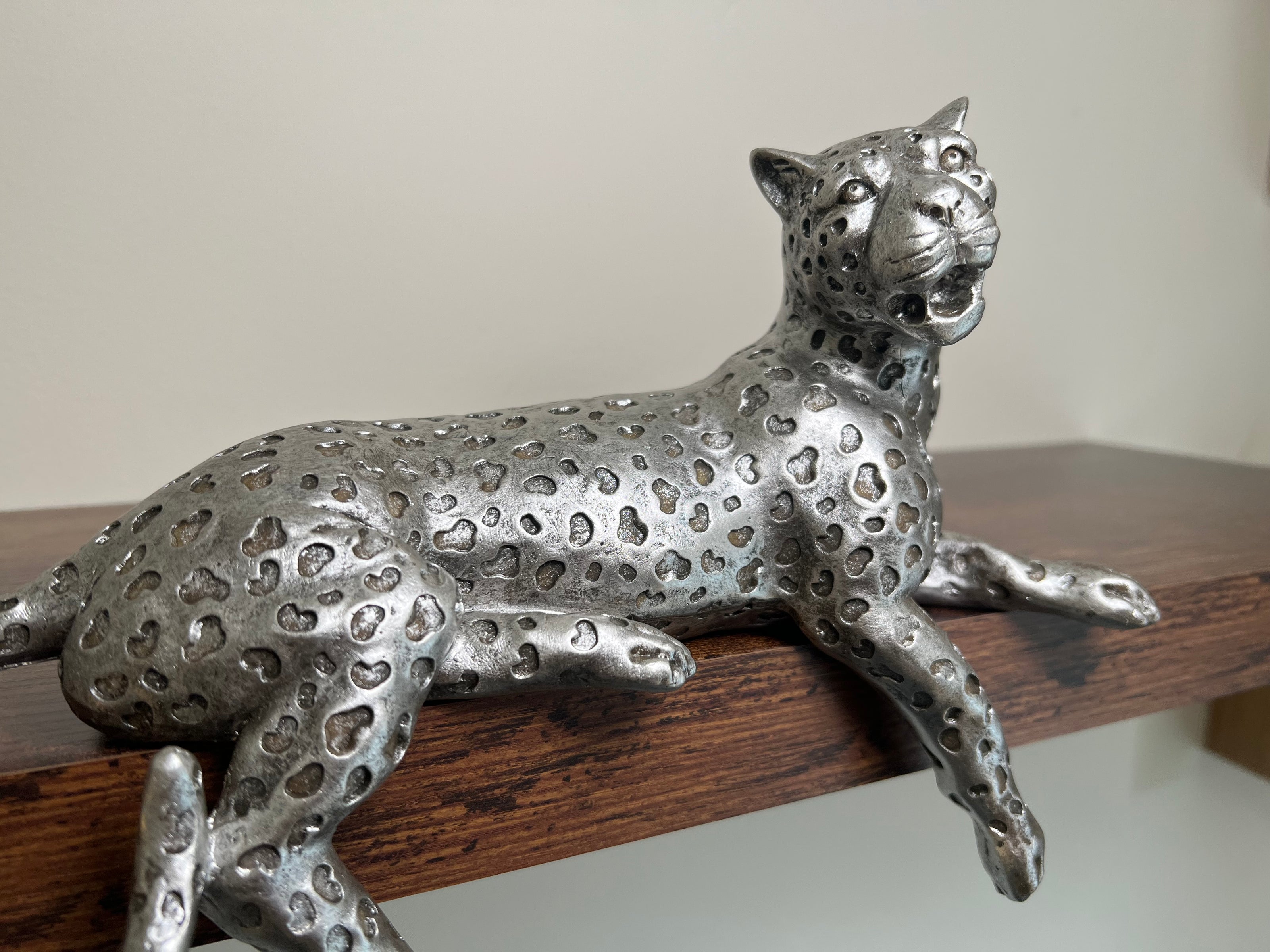 Silver Majesty Leopard