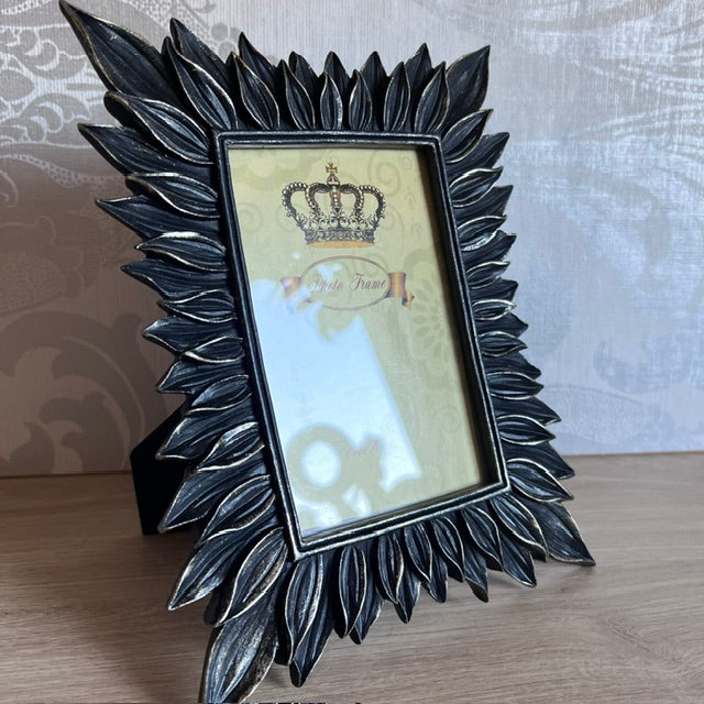 Antique Black & Gold Leaf Photo Frame 4x6 Inches