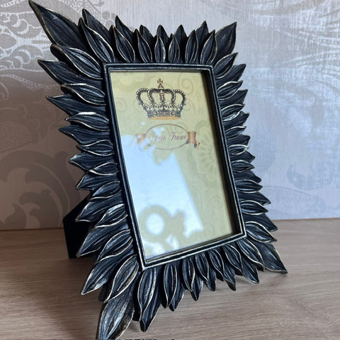 Antique Black & Gold Leaf Photo Frame 4x6 Inches
