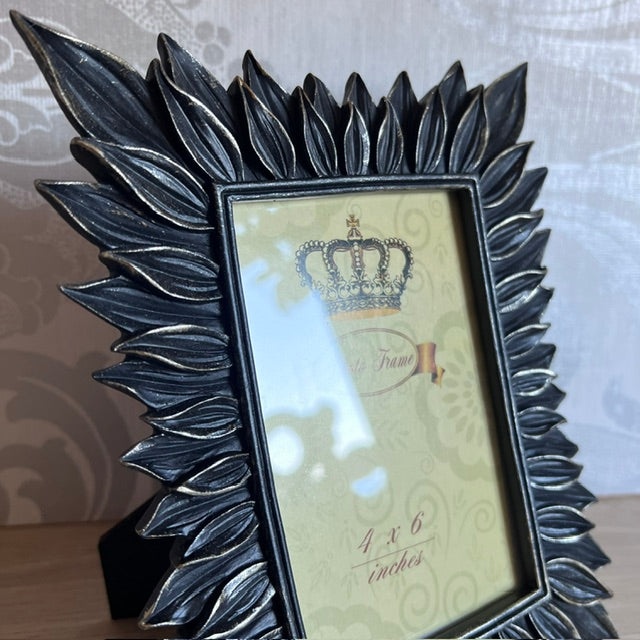 Antique Black & Gold Leaf Photo Frame 4x6 Inches
