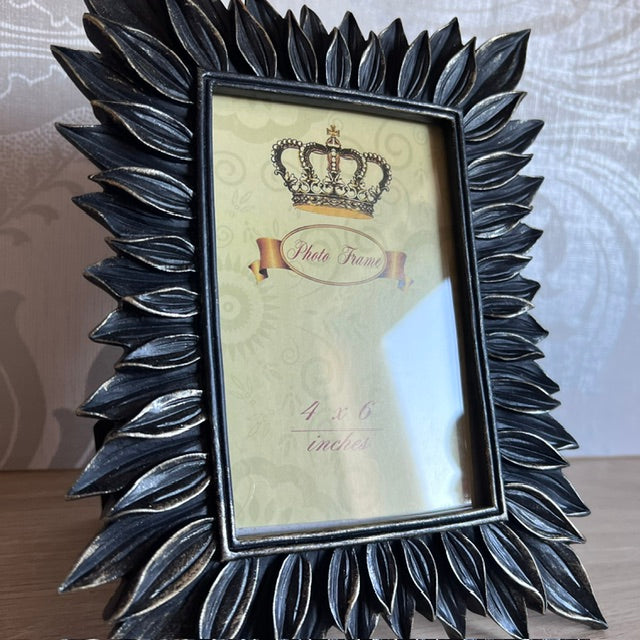 Antique Black & Gold Leaf Photo Frame 4x6 Inches